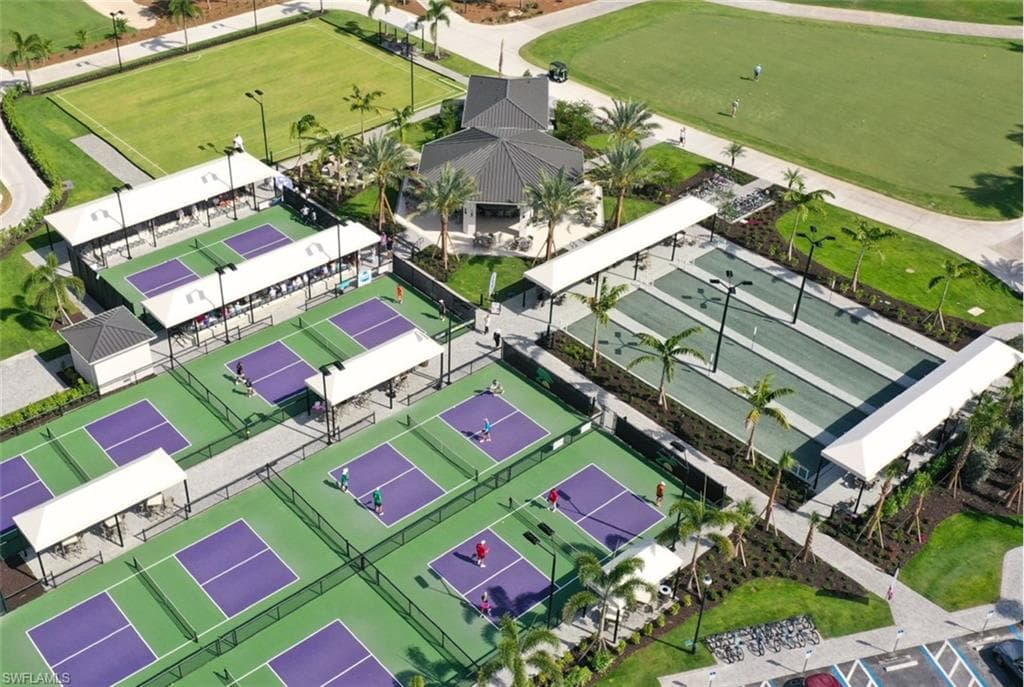 100 Wyndemere WAY # A203, NAPLES FL 34105-22