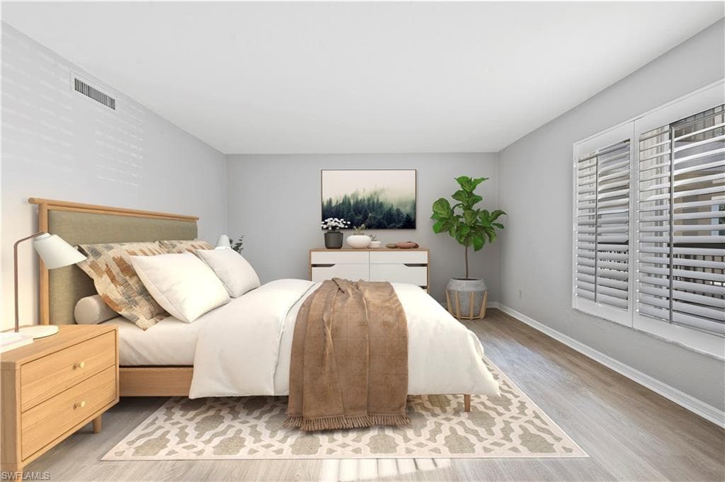 100 Wyndemere WAY # A203, NAPLES FL 34105-8