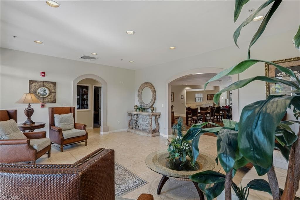 1076 Winding Pines CIR # 206, CAPE CORAL FL 33909-23