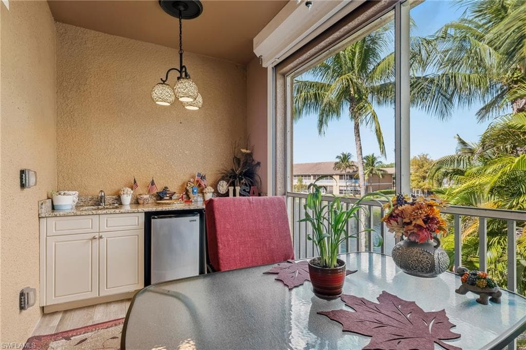 1076 Winding Pines CIR # 206, CAPE CORAL FL 33909-13