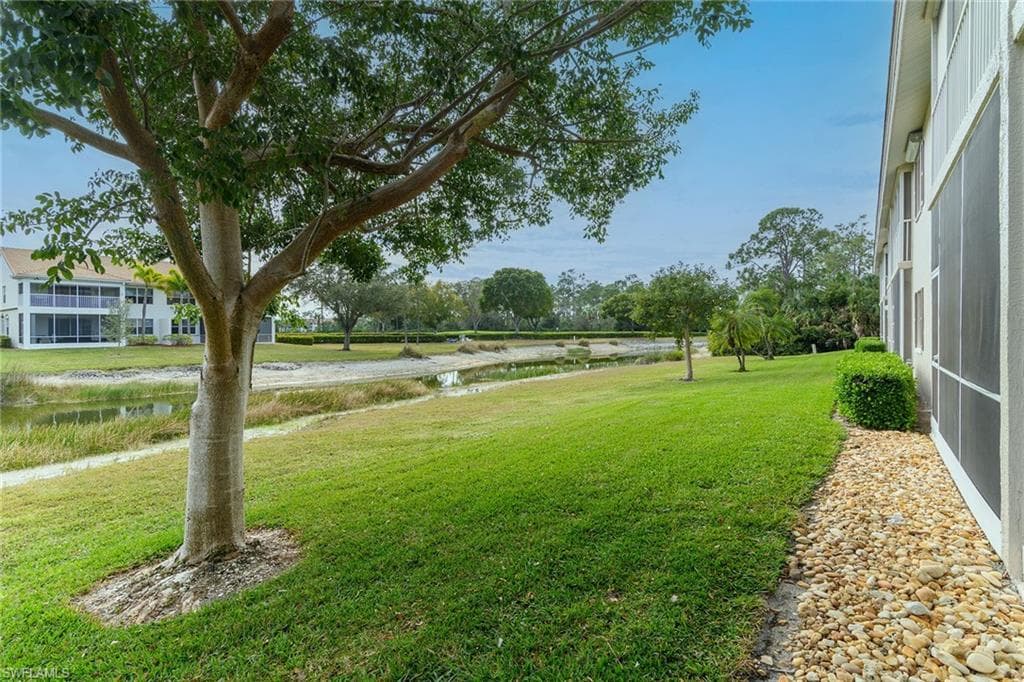 700 Saratoga CIR # 101, NAPLES FL 34104-22