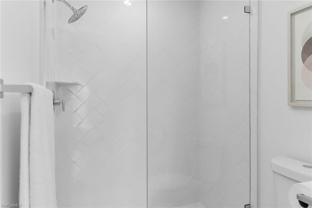 700 Saratoga CIR # 101, NAPLES FL 34104-12