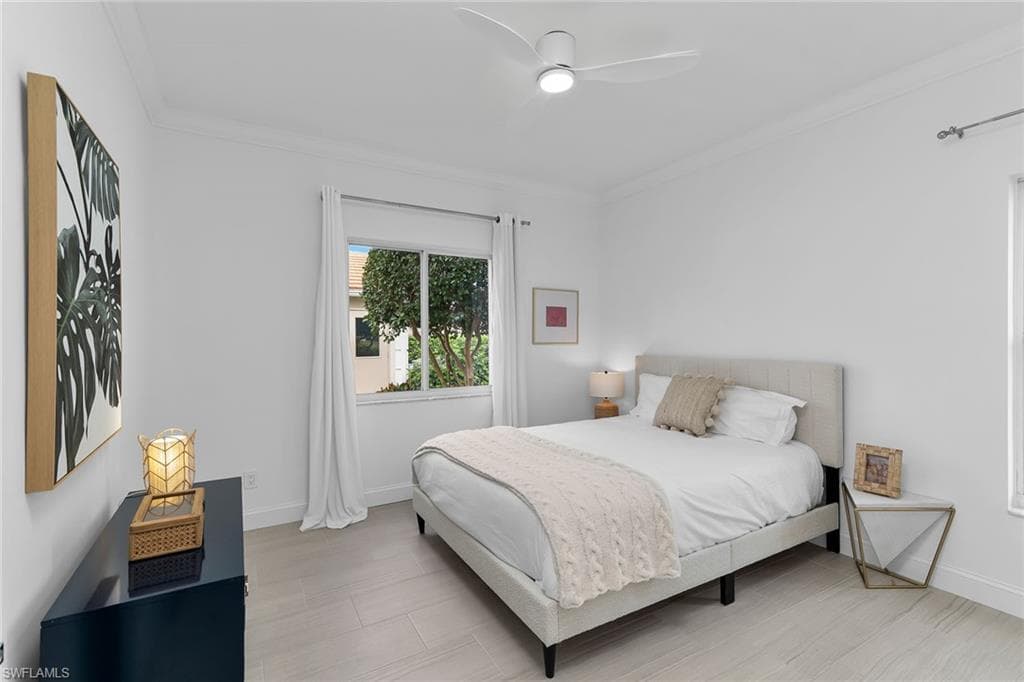 700 Saratoga CIR # 101, NAPLES FL 34104-16