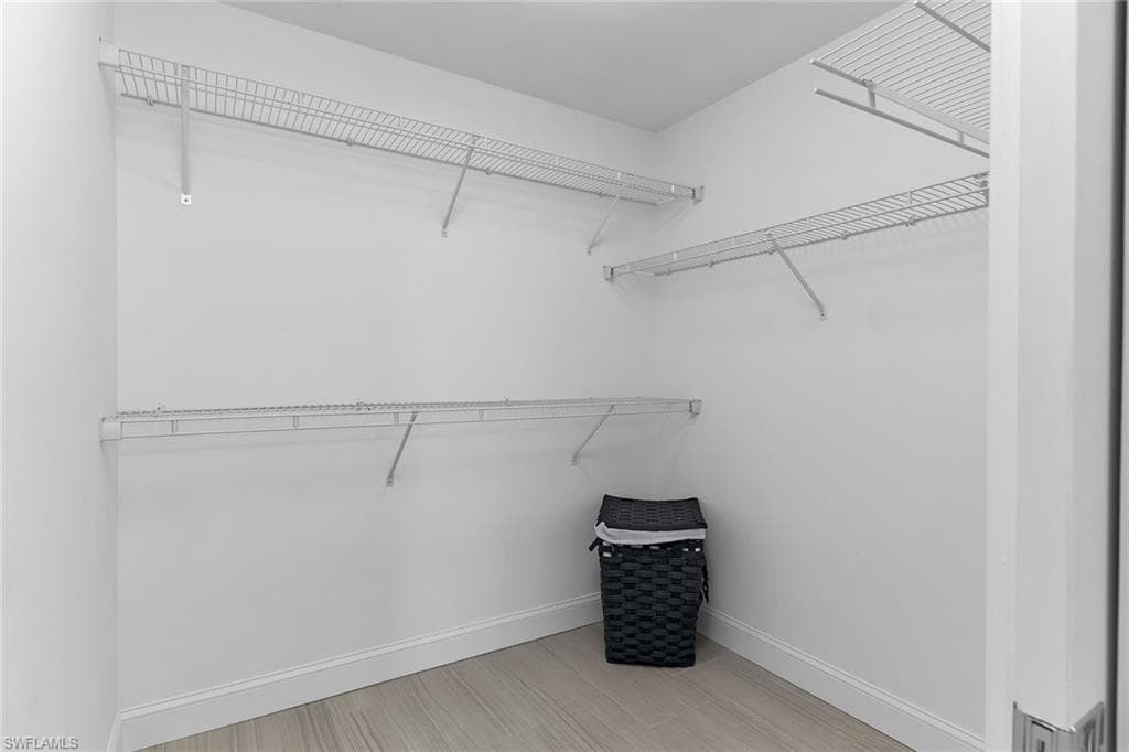 700 Saratoga CIR # 101, NAPLES FL 34104-13