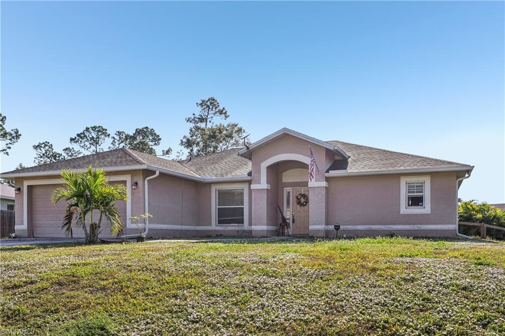 1910 Lorna AVE, LEHIGH ACRES FL 33972-1
