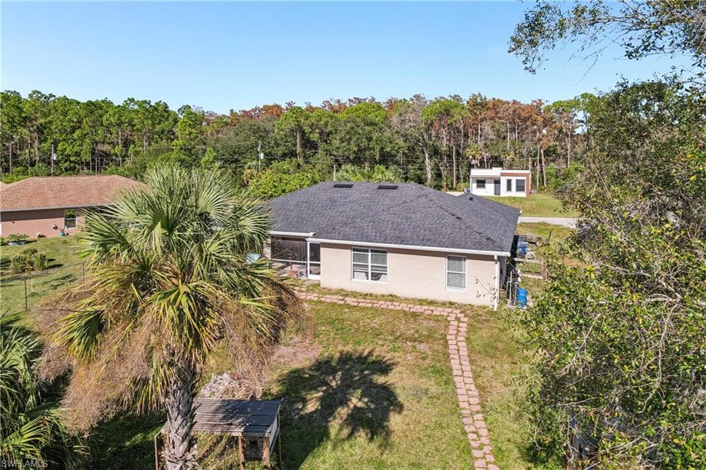 1910 Lorna AVE, LEHIGH ACRES FL 33972-33