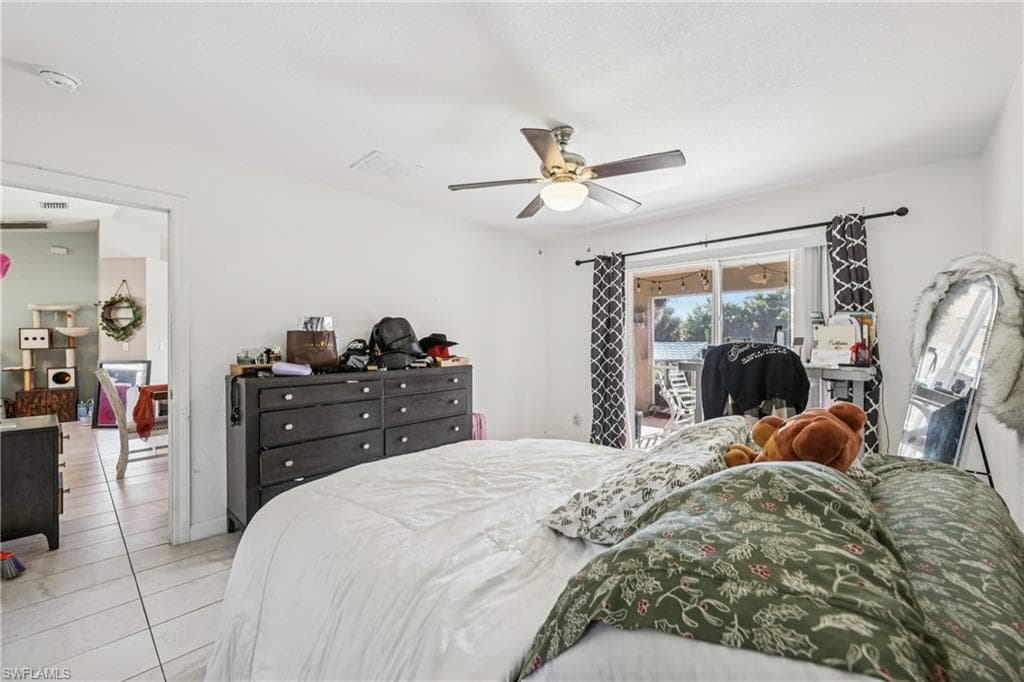 1910 Lorna AVE, LEHIGH ACRES FL 33972-18