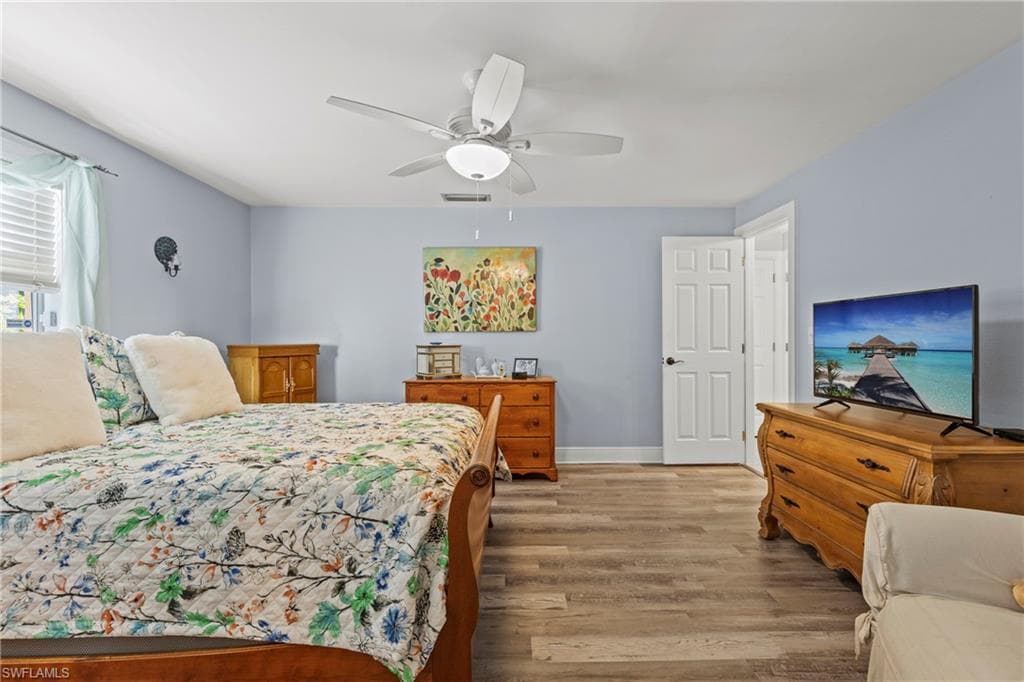 2569 Outrigger LN, NAPLES FL 34104-21