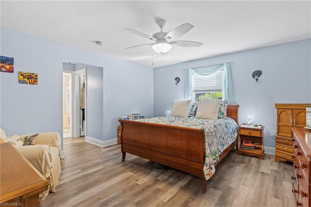 2569 Outrigger LN, NAPLES FL 34104-19