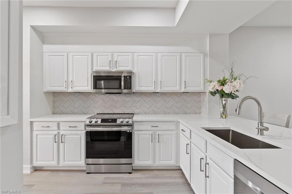 20930 Island Sound CIR # 203, ESTERO FL 33928-3