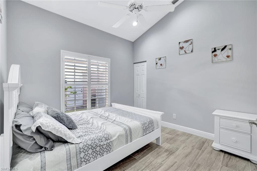 159 Lady Palm DR, NAPLES FL 34104-19