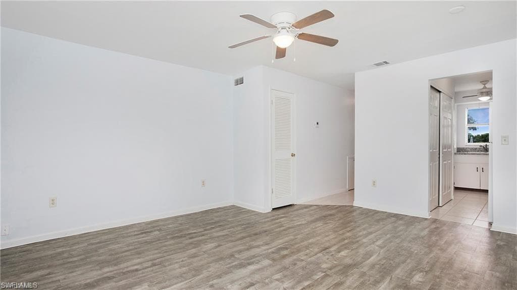 600 Valley Stream DR # I, NAPLES FL 34113-15