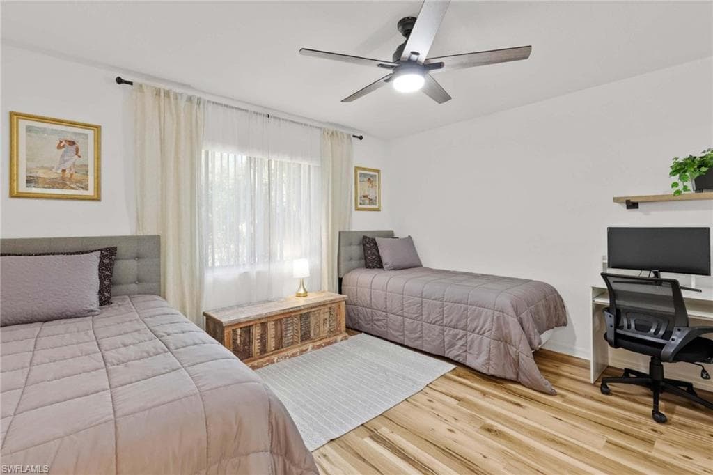 428 Sharwood DR, NAPLES FL 34110-22