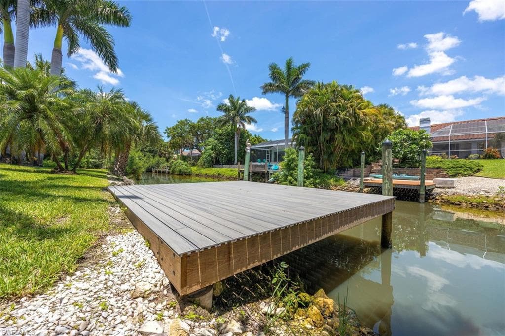 428 Sharwood DR, NAPLES FL 34110-4