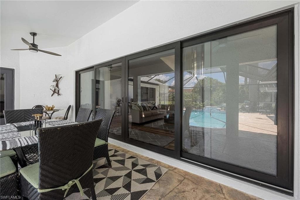 428 Sharwood DR, NAPLES FL 34110-23