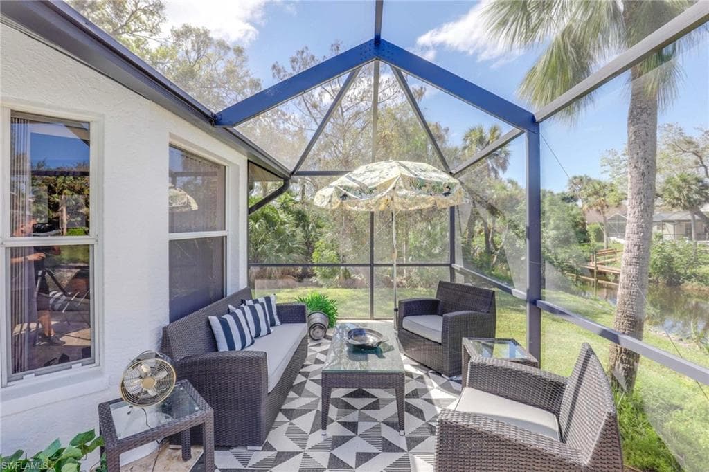 428 Sharwood DR, NAPLES FL 34110-31