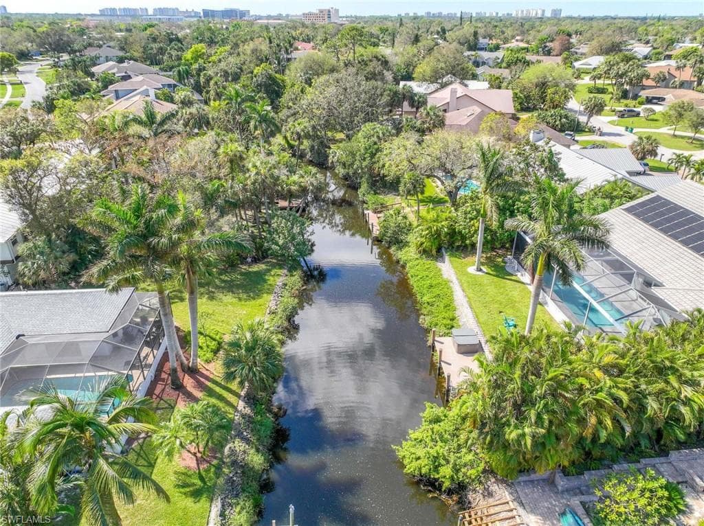 428 Sharwood DR, NAPLES FL 34110-39