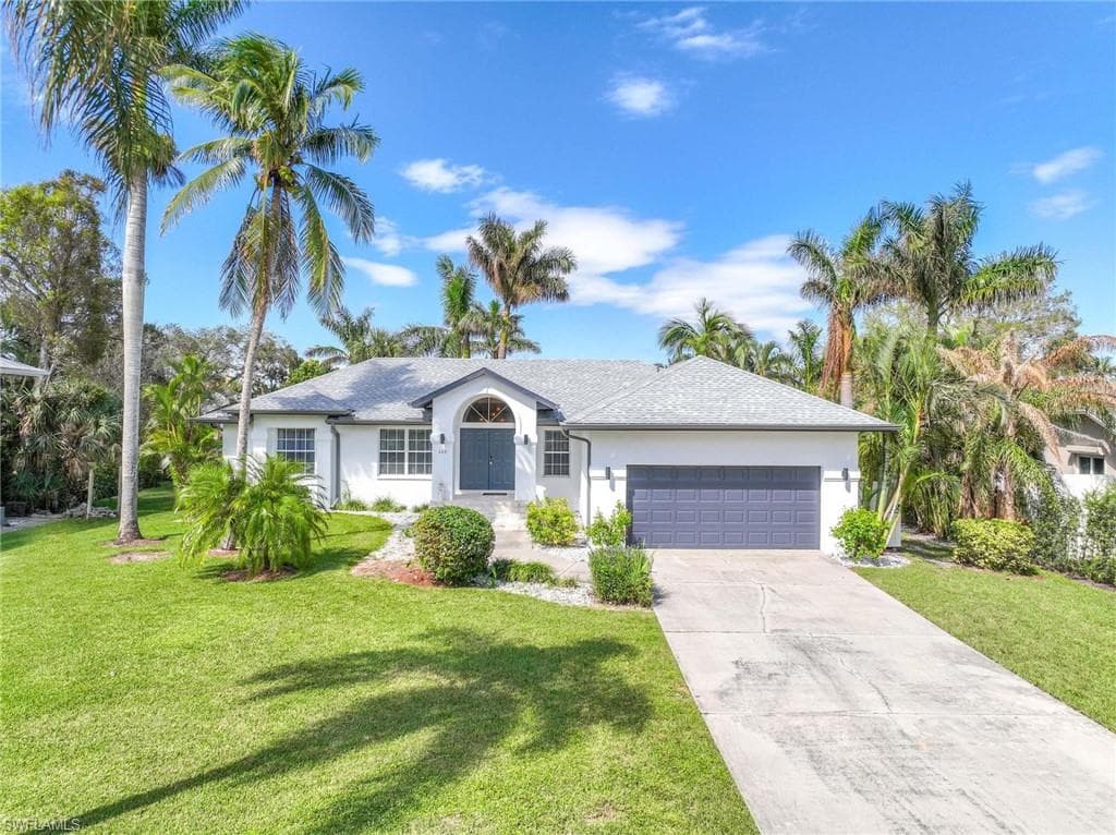 428 Sharwood DR, NAPLES FL 34110-35