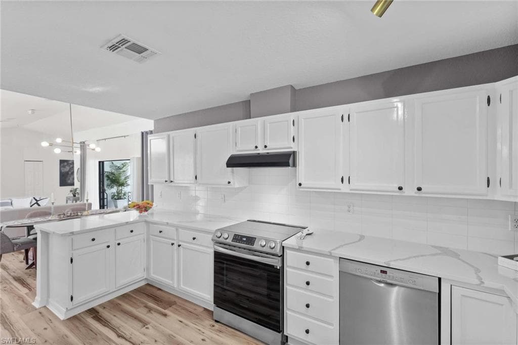 428 Sharwood DR, NAPLES FL 34110-14