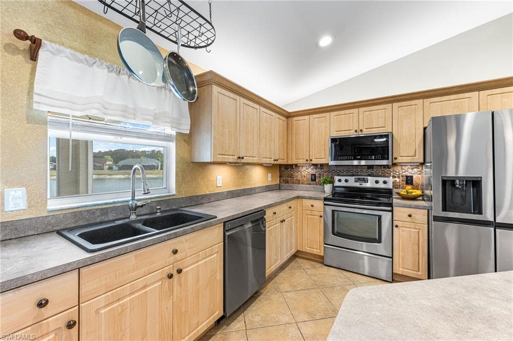 11580 Forest Mere DR, BONITA SPRINGS FL 34135-12