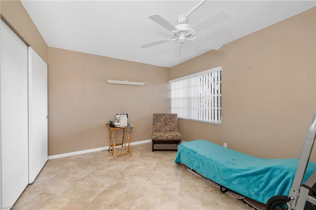 1086 Forest Lakes DR # 102, NAPLES FL 34105-20