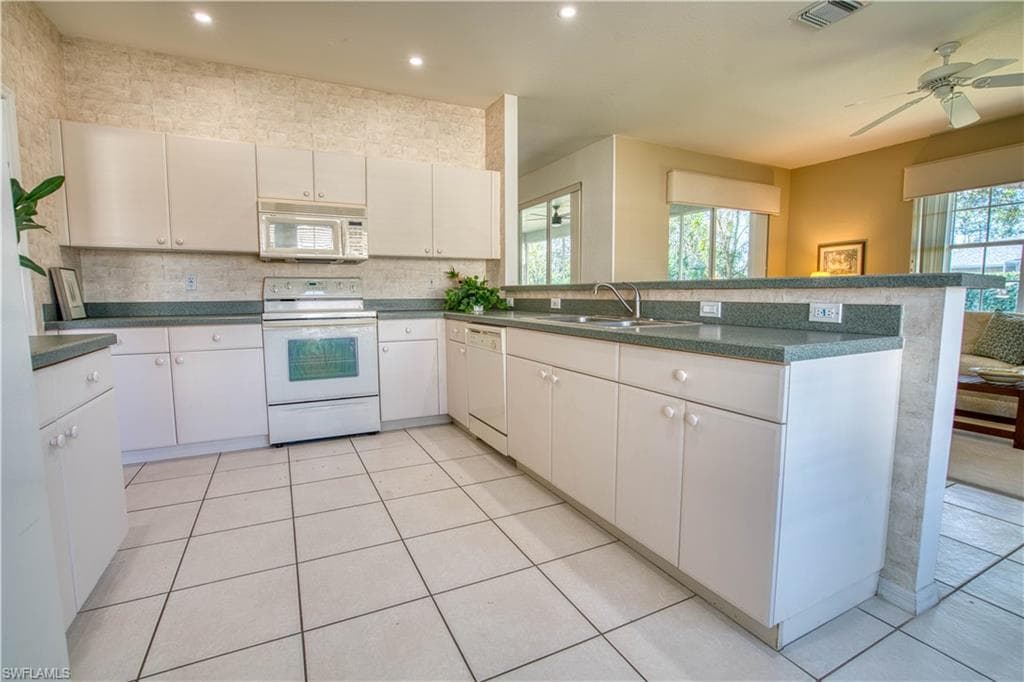 9371 Lake Abby LN, BONITA SPRINGS FL 34135-6