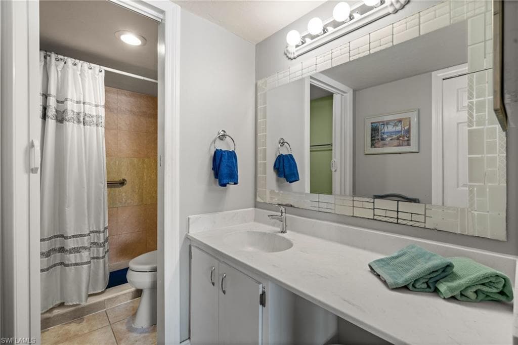 2346 Naples Trace CIR # 2, NAPLES FL 34109-9