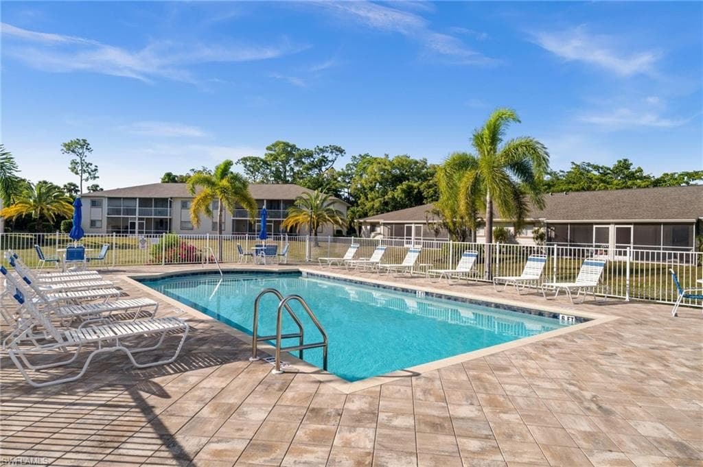 2346 Naples Trace CIR # 2, NAPLES FL 34109-24