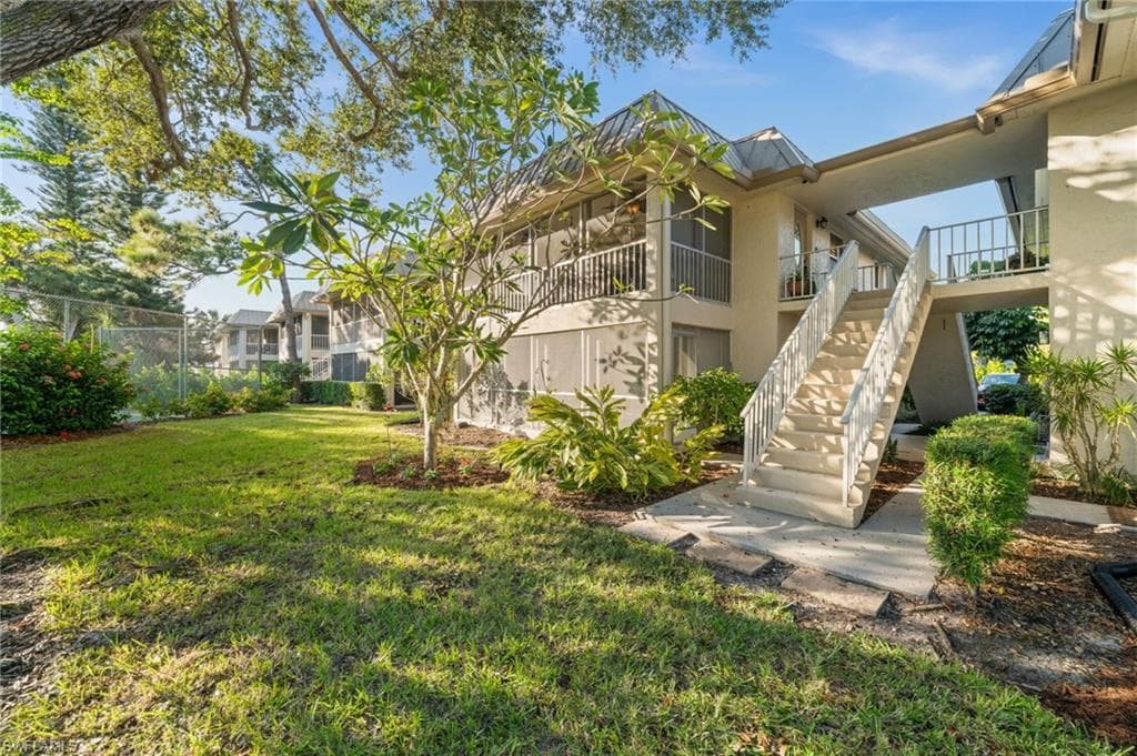 1549 Sandpiper ST # 80, NAPLES FL 34102-1