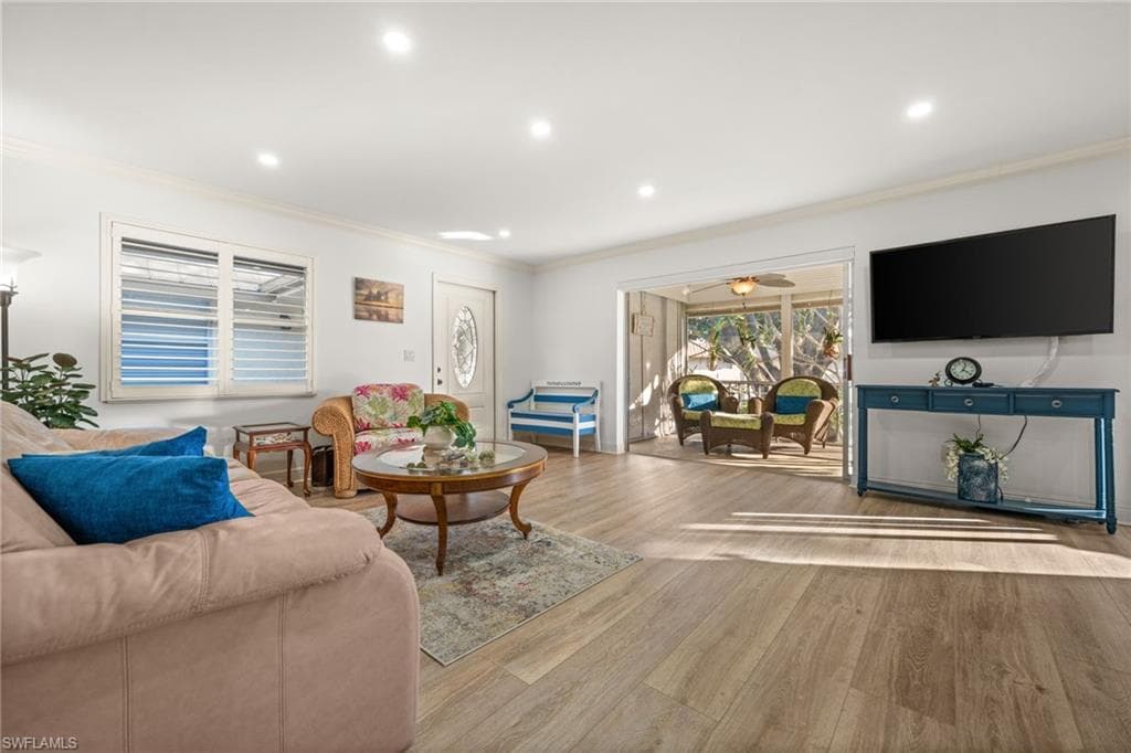 1549 Sandpiper ST # 80, NAPLES FL 34102-4