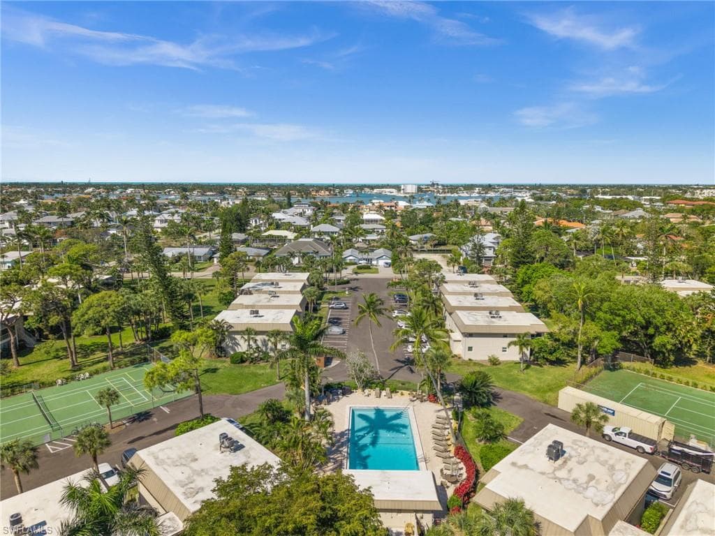 1549 Sandpiper ST # 80, NAPLES FL 34102-24