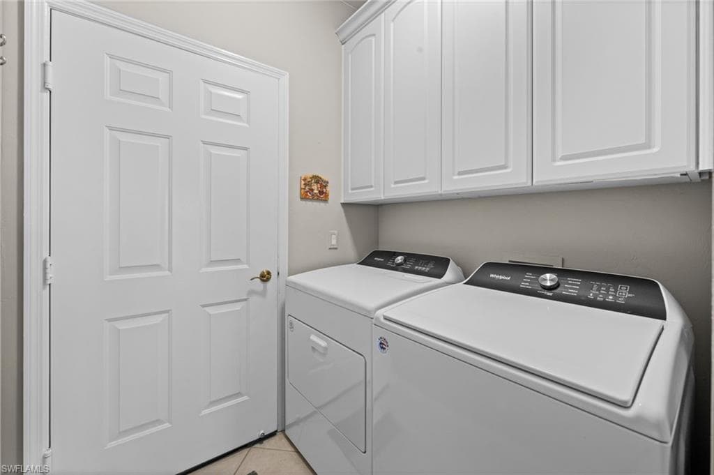 5930 Three Iron DR # 3202, NAPLES FL 34110-19