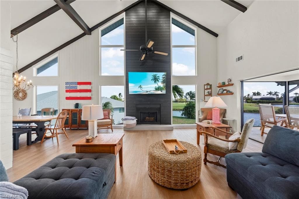 9127 Mockingbird DR, SANIBEL FL 33957-9