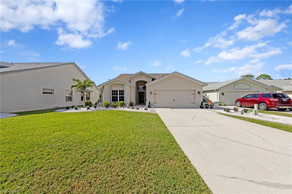 18040 Horseshoe Bay CIR, FORT MYERS FL 33967-1
