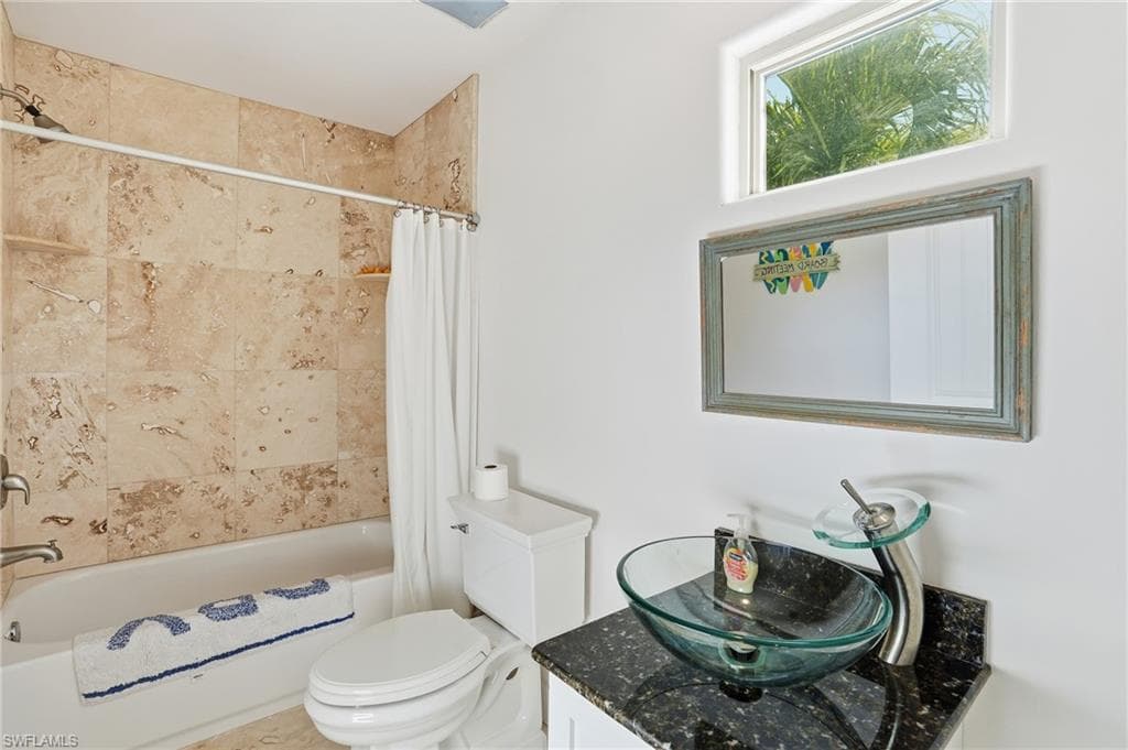 5561 Blyth CT, BOKEELIA FL 33922-31