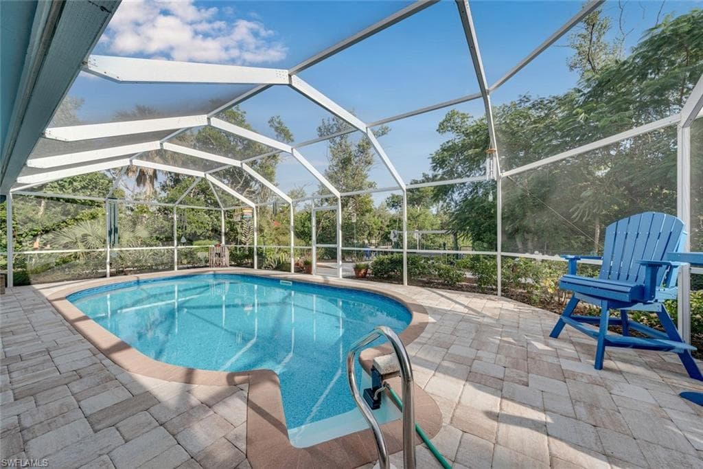 1076 Captains Walk ST, SANIBEL FL 33957-21