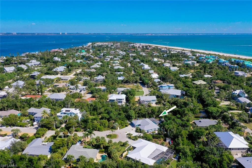 1076 Captains Walk ST, SANIBEL FL 33957-49