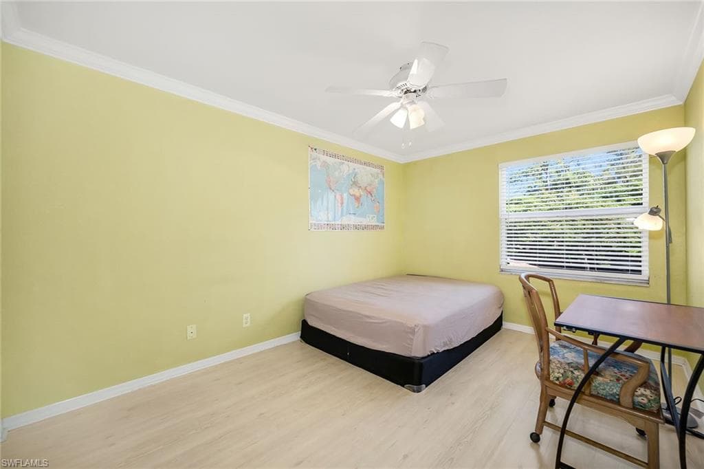 628 Woodshire LN # G12, NAPLES FL 34105-26