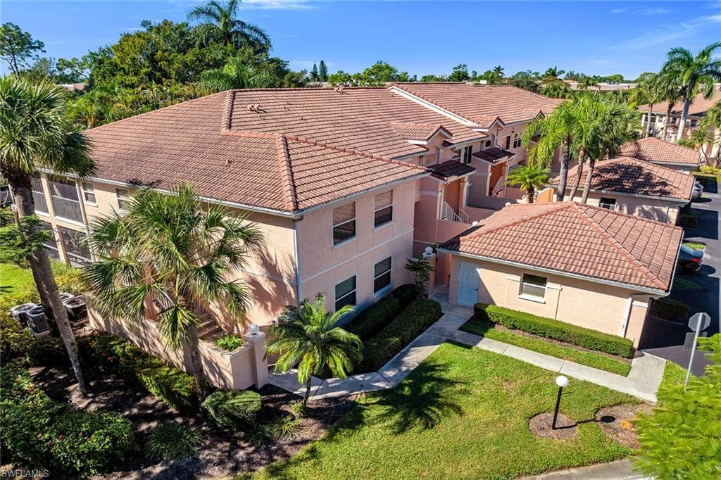628 Woodshire LN # G12, NAPLES FL 34105-41