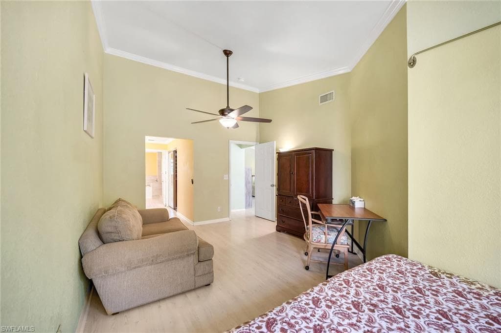 628 Woodshire LN # G12, NAPLES FL 34105-16