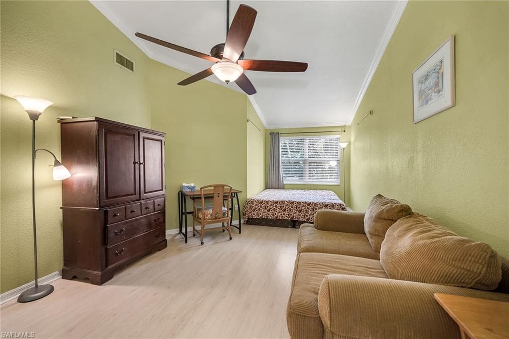 628 Woodshire LN # G12, NAPLES FL 34105-14