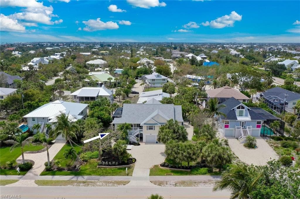 330 E Gulf DR, SANIBEL FL 33957-45