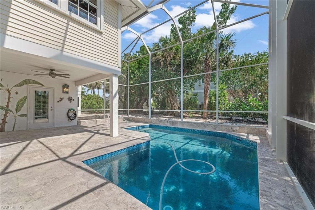 330 E Gulf DR, SANIBEL FL 33957-33
