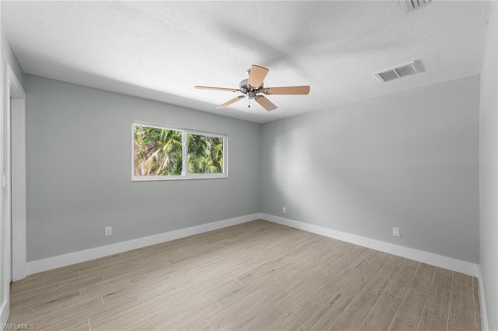 6248 Plumosa AVE, FORT MYERS FL 33908-23