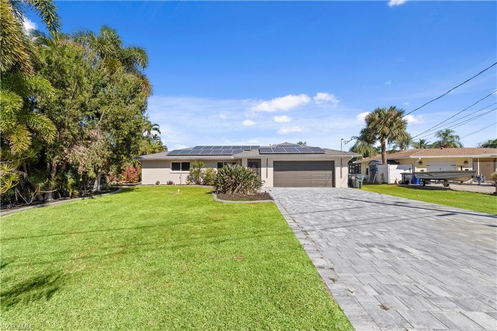 6248 Plumosa AVE, FORT MYERS FL 33908-9