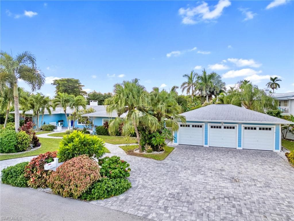 5812 Silvery LN, FORT MYERS FL 33919-40