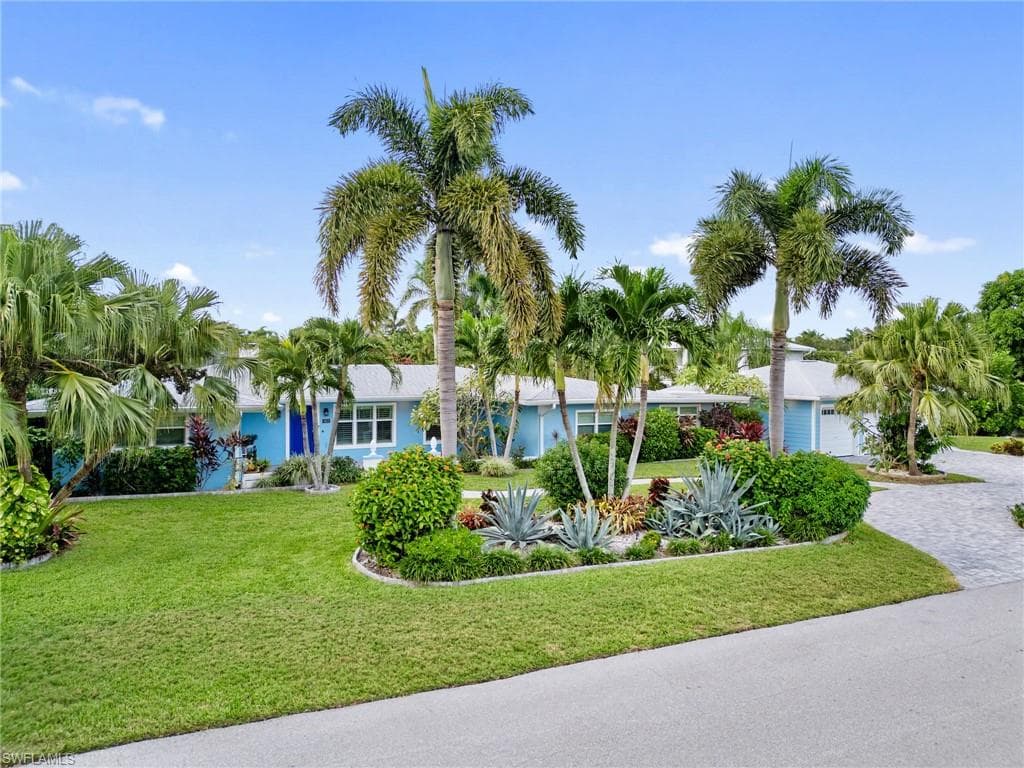 5812 Silvery LN, FORT MYERS FL 33919-44