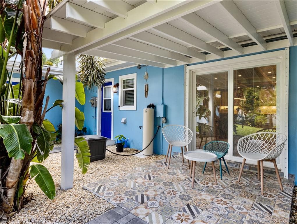 5812 Silvery LN, FORT MYERS FL 33919-38