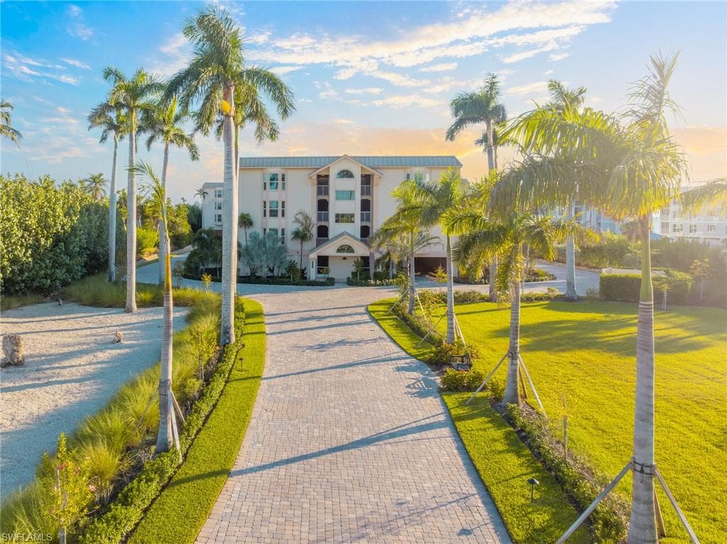 3131 W Gulf DR # 303, SANIBEL FL 33957-1