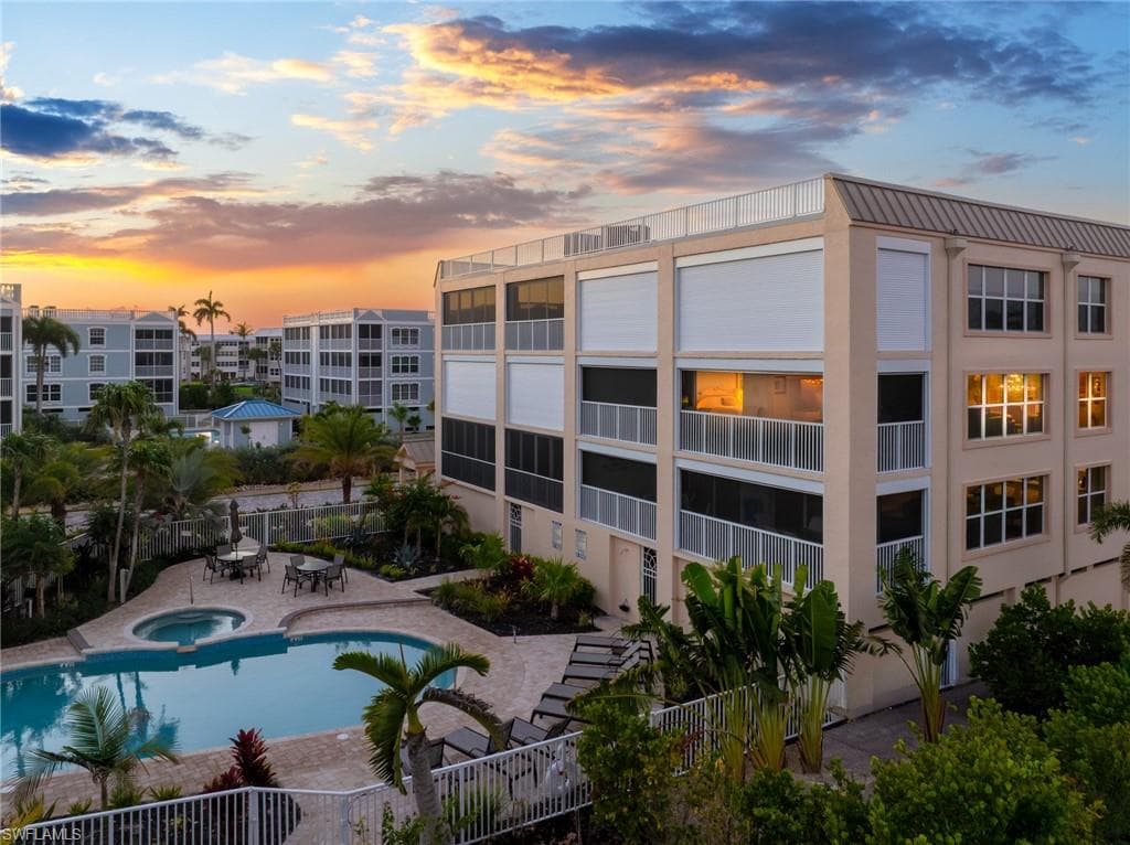 3131 W Gulf DR # 303, SANIBEL FL 33957-45